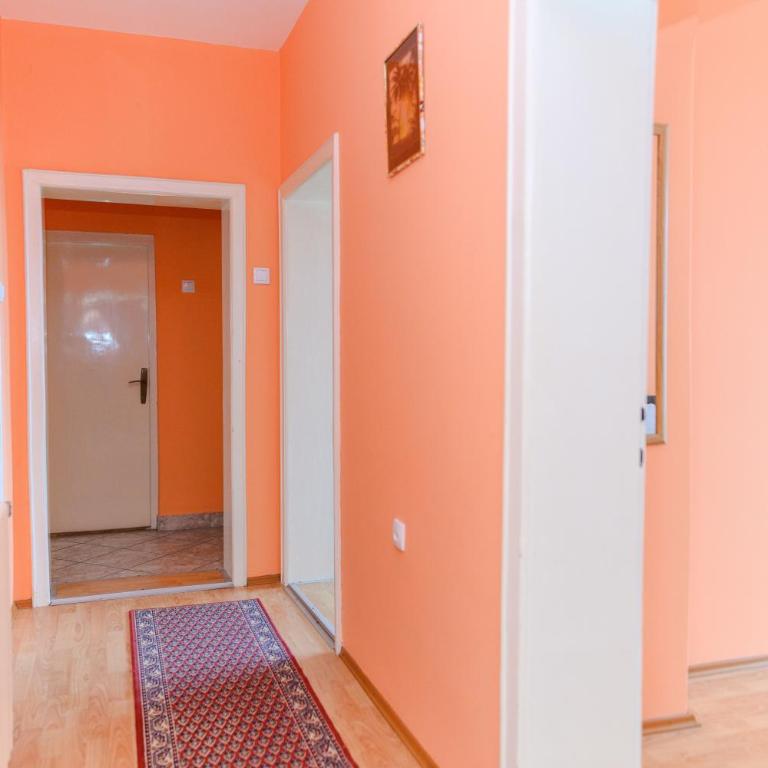 Smestaj STAI, u ulici Nikole Tesle 10, Sokobanja - Two-Bedroom Apartment with Mountain View - 8