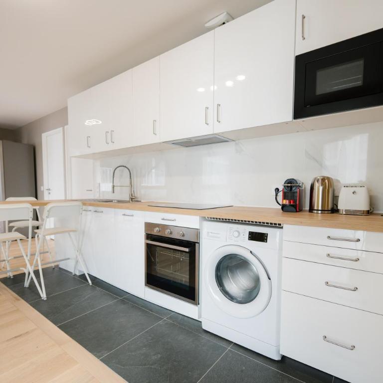 Confort Absolu à Paris ,superbe appartement rénové 7 Chambres avec salles de Bain privatives - Appartement Deluxe - 3