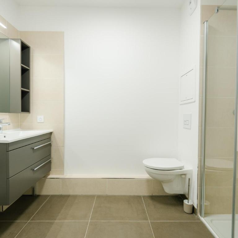 Confort Absolu à Paris ,superbe appartement rénové 7 Chambres avec salles de Bain privatives - Appartement Deluxe - 37