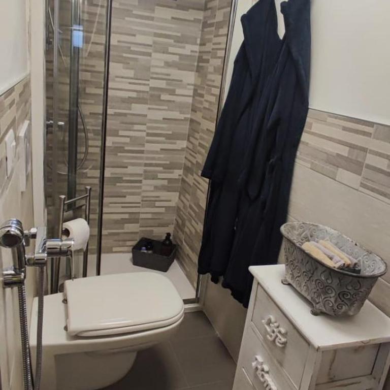 Alex - One-Bedroom Apartment - 9