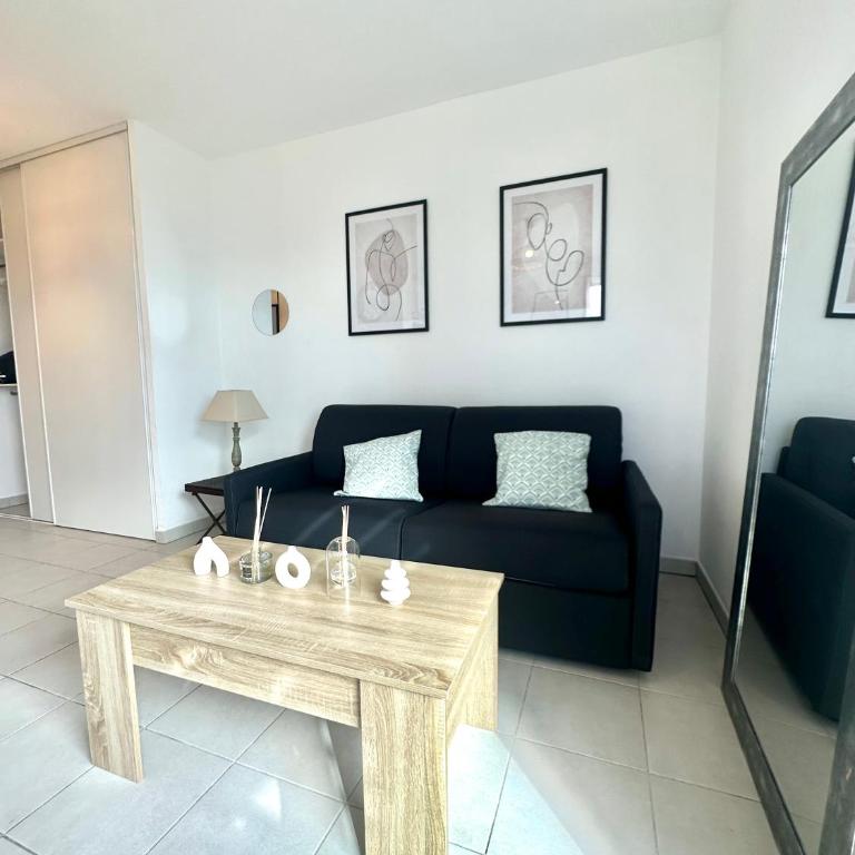 Cosy studio avec parking et vue féerique - Appartement 1 Chambre - 11
