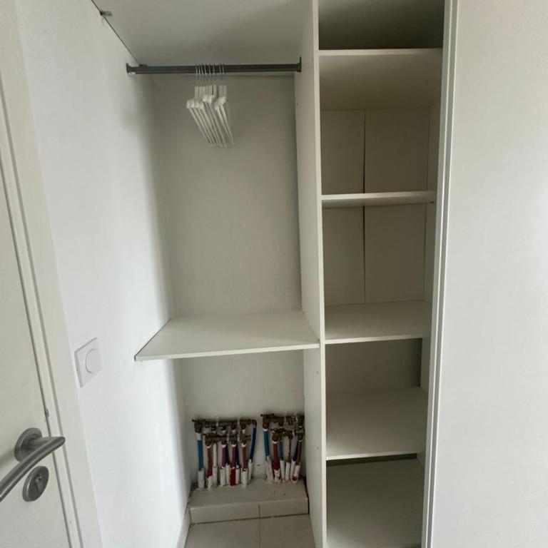 Cosy studio avec parking et vue féerique - Appartement 1 Chambre - 23