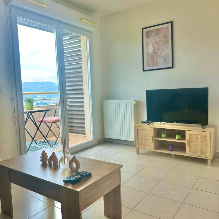 Cosy studio avec parking et vue féerique - Appartement 1 Chambre - 15