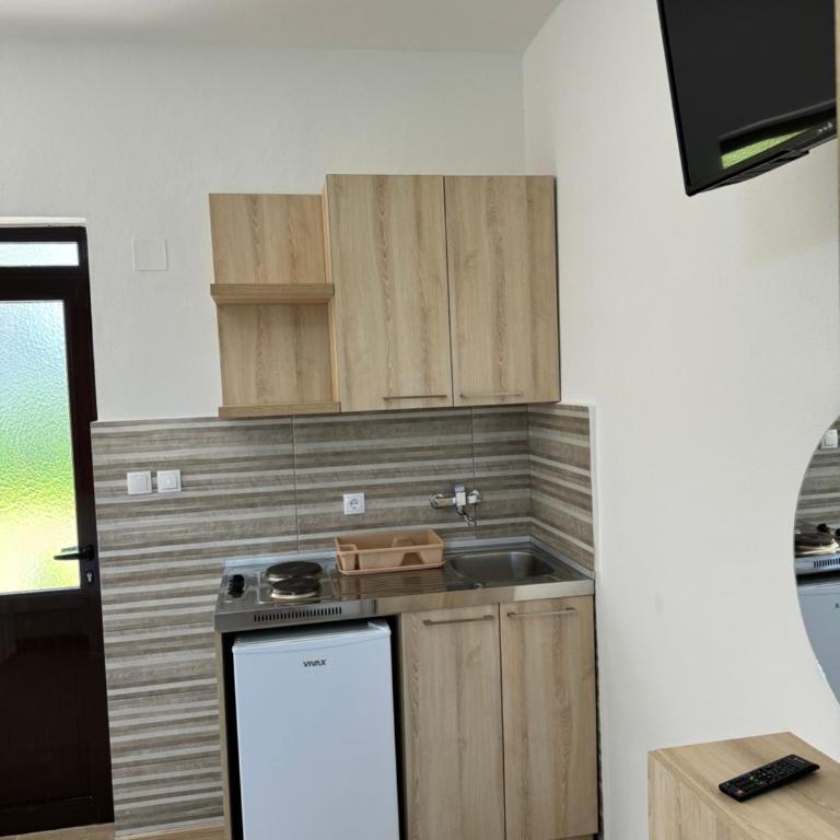 Niki Apartments - Klasična Četvorokrevetna Soba - 5