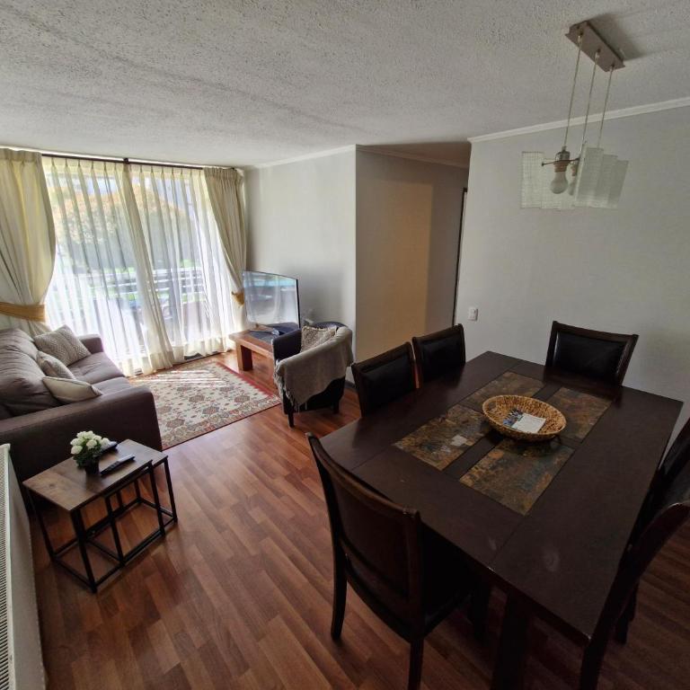 Departamento FAMILIAR CON ESTACIONAMIENTO INCLUIDO - Three-Bedroom Apartment - 4