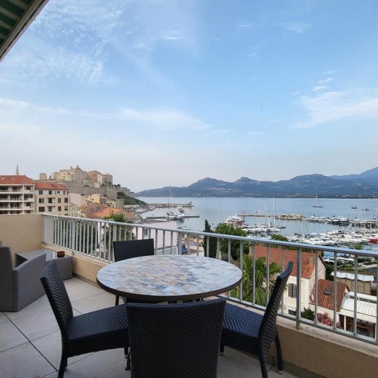 Appartement sur la baie, en centre ville - Apartamento de 1 dormitorio - 29