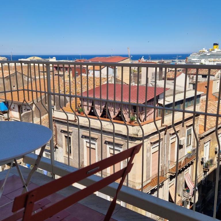 Orlando Rooms - Double Room with Balcony - 1