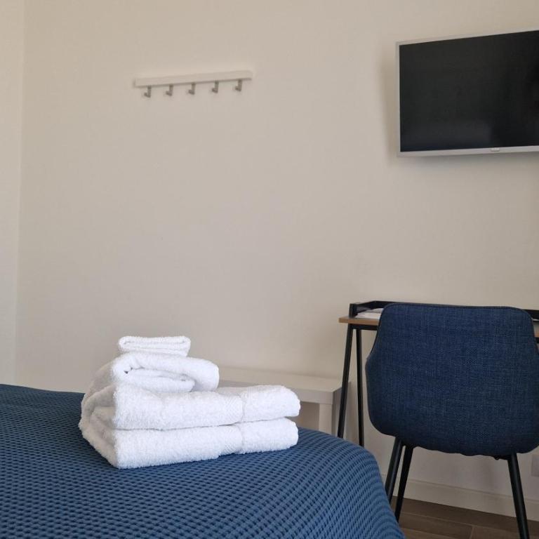 Orlando Rooms - Double Room with Mountain View - 4