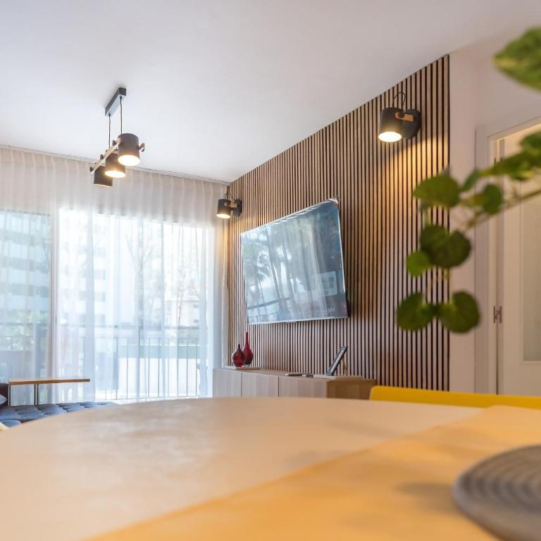 Torremolinos Yellow fabuloso Andra - Two-Bedroom Apartment - 10