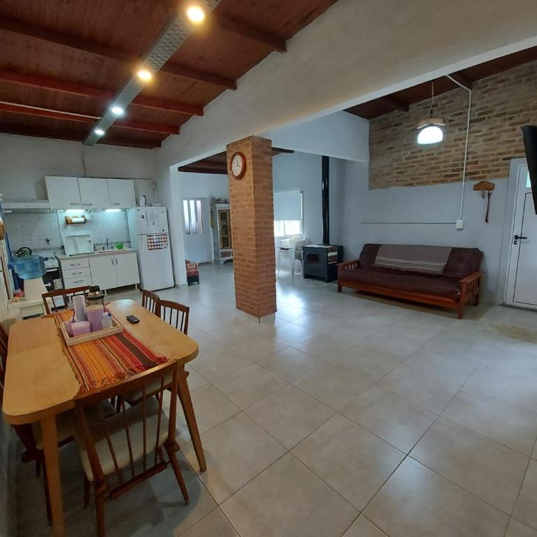 Quinta a metros del Parque Municipal y La Antigua Pulpería - Casa de 2 dormitorios - 15