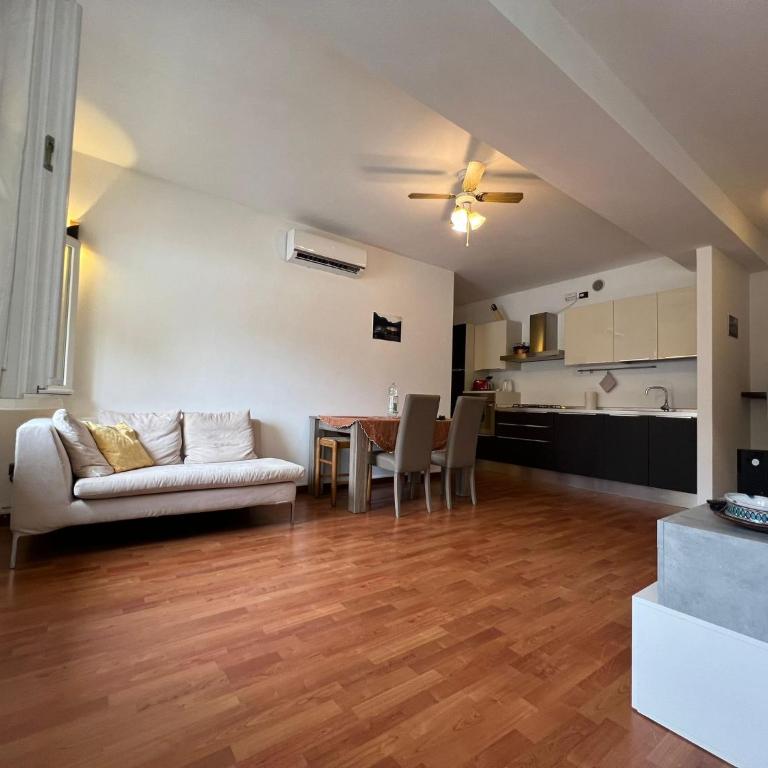 Casa Nostra - One-Bedroom Apartment - 2