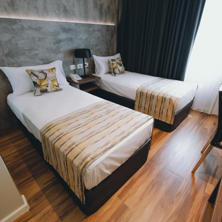 Uthgra Presidente Perón - Habitación Doble Estándar - 10