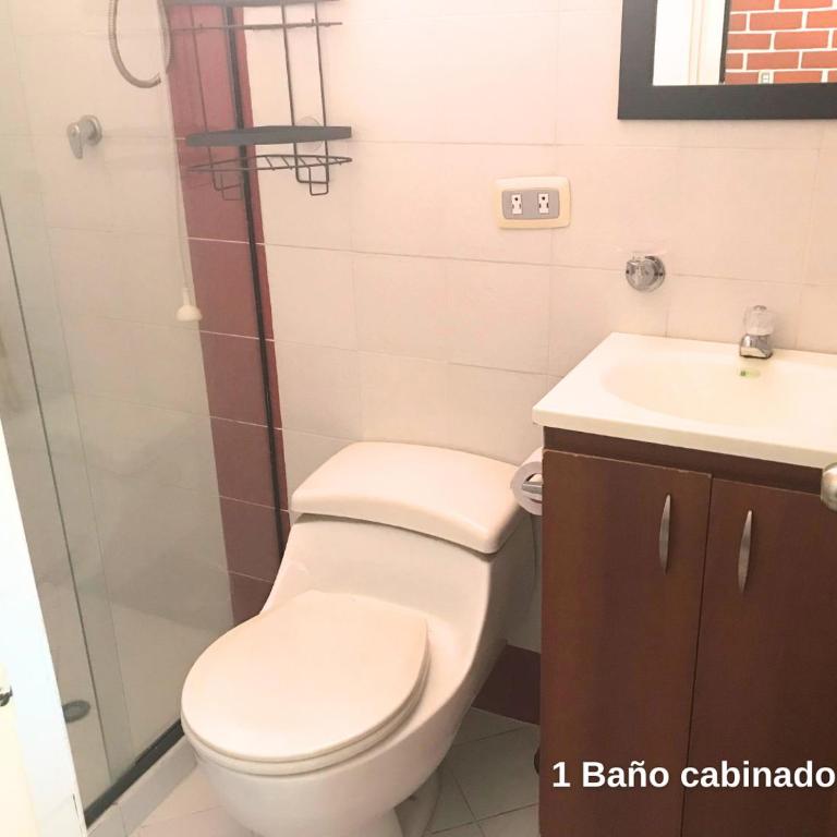 ""Apto 2 Habit, 4 piscinas, Dcto GENIUS, Check in-out extendidos, a 1 cuadra del parque -Ciudadela del Sol-"" - Two-Bedroom Apartment with Pool View - 29