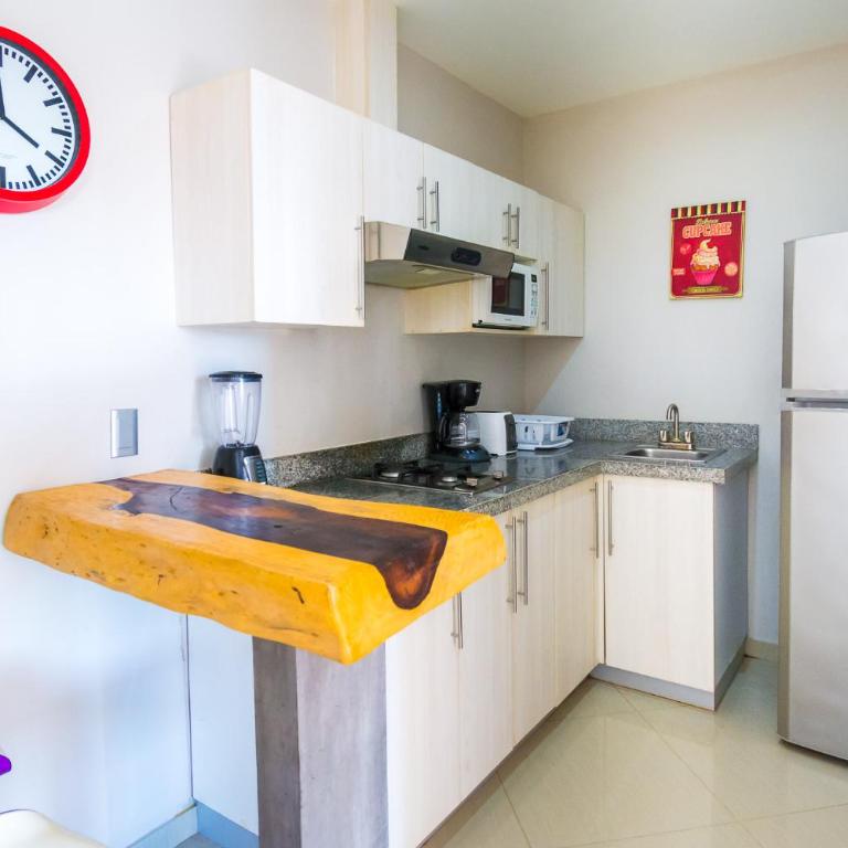Playa Centro Rooftop Apartments & Studios - Deluxe Apartment - 7