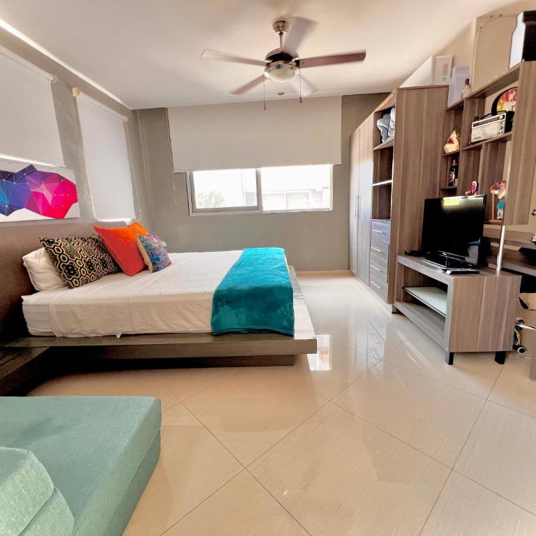 Playa Centro Rooftop Apartments & Studios - Deluxe King Studio - 5