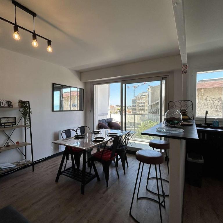Appart T2 pour 4 pers. à Saint-Jean-de-Monts, parking, wifi - FR-1-224C-308 - Apartment - 7