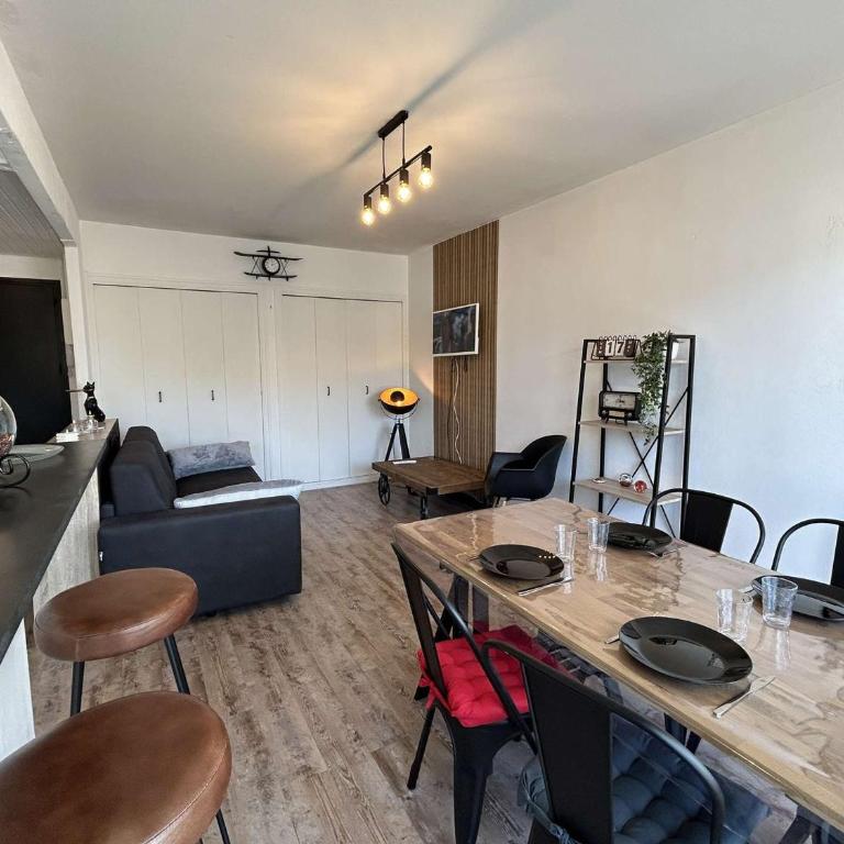 Appart T2 pour 4 pers. à Saint-Jean-de-Monts, parking, wifi - FR-1-224C-308 - Apartment - 9