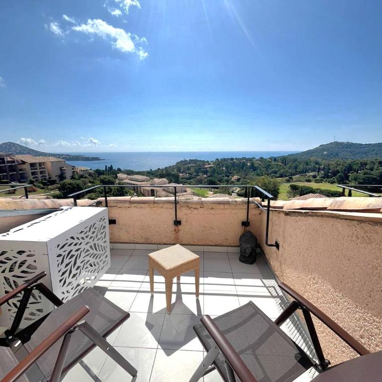 Cap Esterel, Duplex ,Vue Mer Climatisé - Appartement - Vue sur Mer - 7