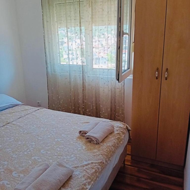 Apartment Rumi Sutomore - Apartman sa 1 Spavaćom Sobom - 2