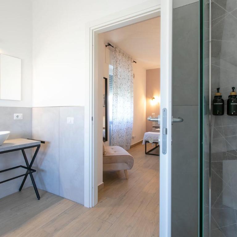 DOMINA Guest House - Camera Deluxe (2 Adulti + 1 Bambino) - 13
