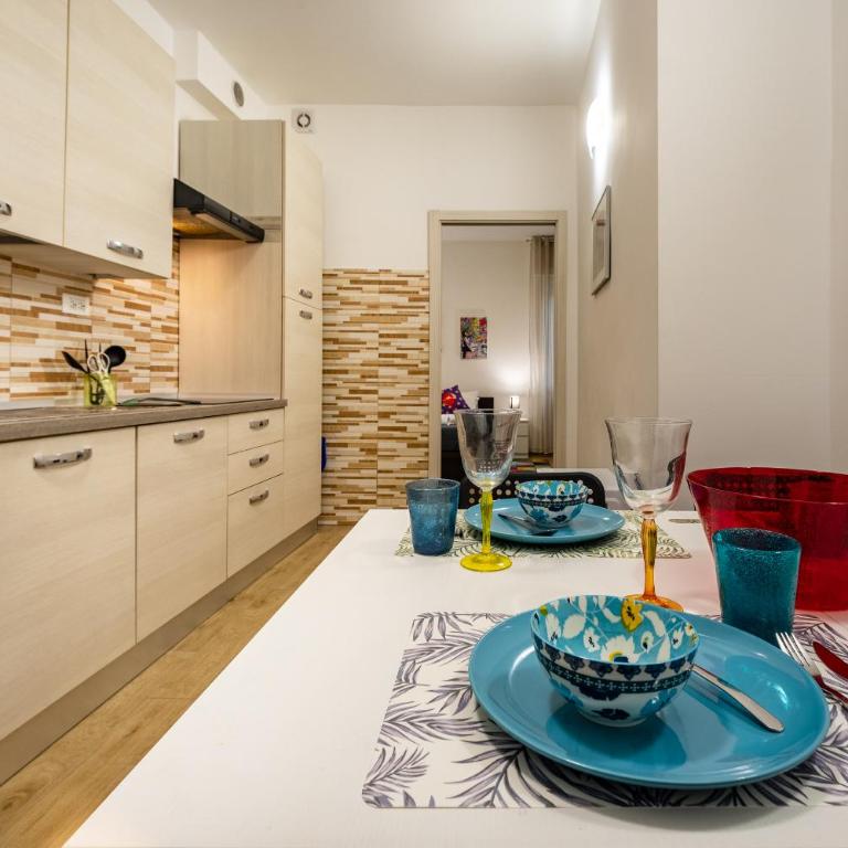 Verona Pop Duplex - Two-Bedroom Apartment with Balcony - 14