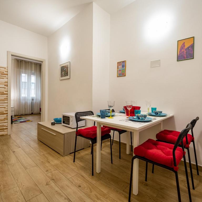 Verona Pop Duplex - Two-Bedroom Apartment with Balcony - 11