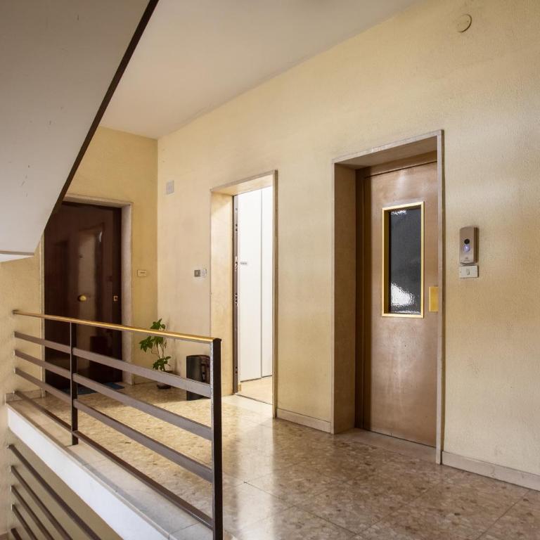 Verona Pop Duplex - Two-Bedroom Apartment with Balcony - 34