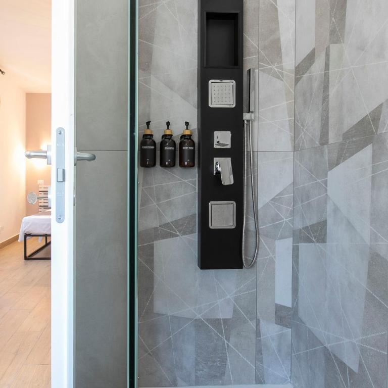 DOMINA Guest House - Camera Deluxe (2 Adulti + 1 Bambino) - 16