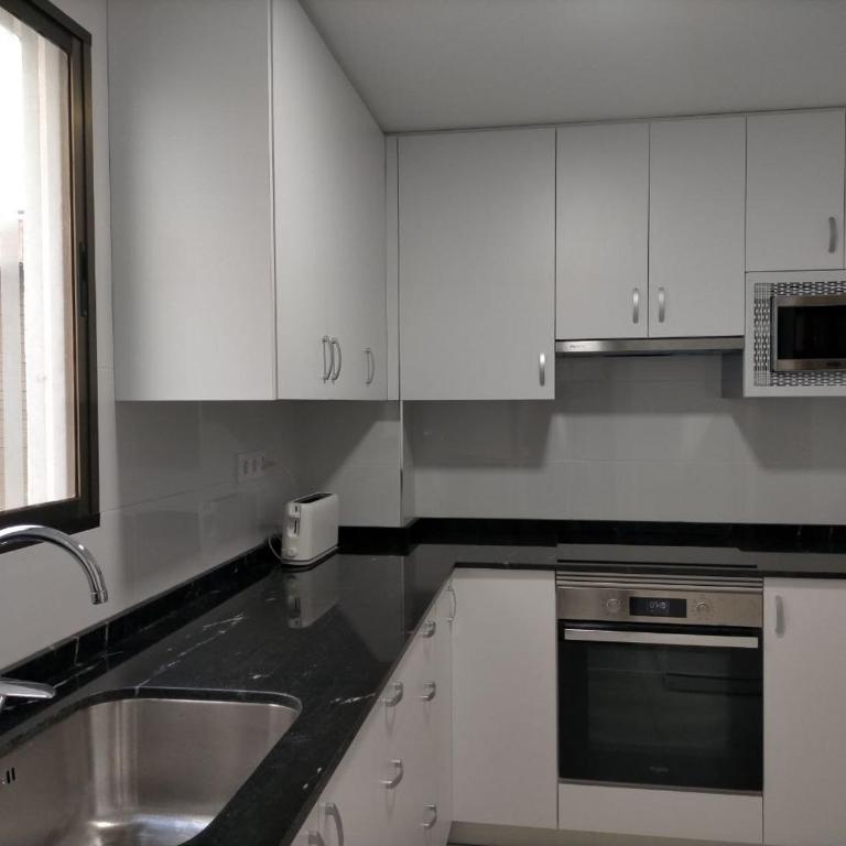 Apartamento primera linea con piscina y parking. - Apartamento de 2 dormitorios - 19