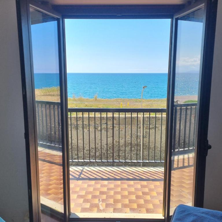 ROSSO - PROPPRO SRL - MILAZZO ISOLE EOLIEe - Appartamento con 2 Camere da Letto, Balcone e Vista mare - 20