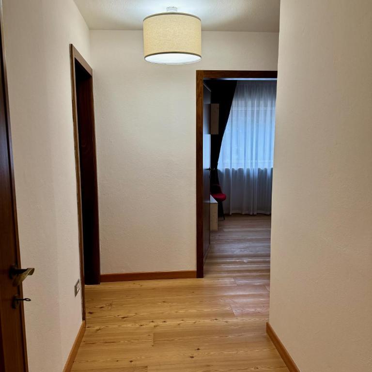 Spacious Alpine Retreat & Parking - Appartamento - 45