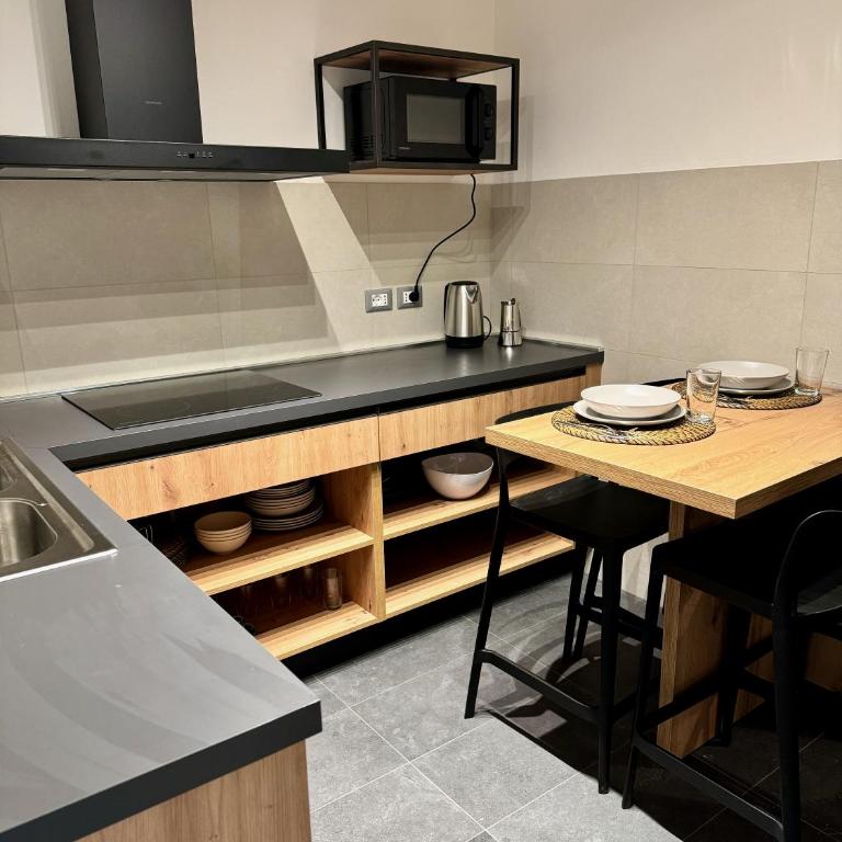Spacious Alpine Retreat & Parking - Appartamento - 24