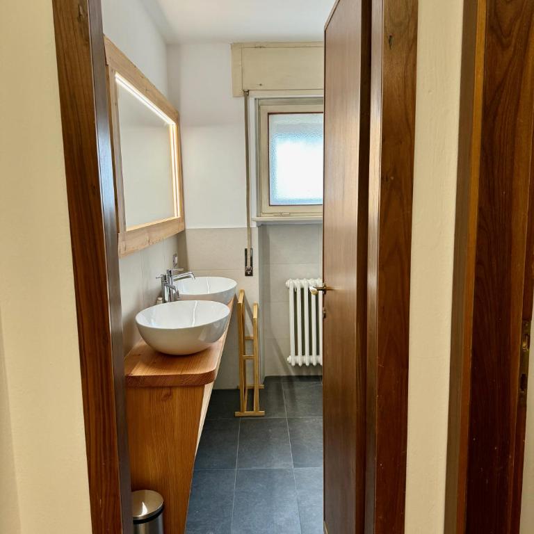 Spacious Alpine Retreat & Parking - Appartamento - 49