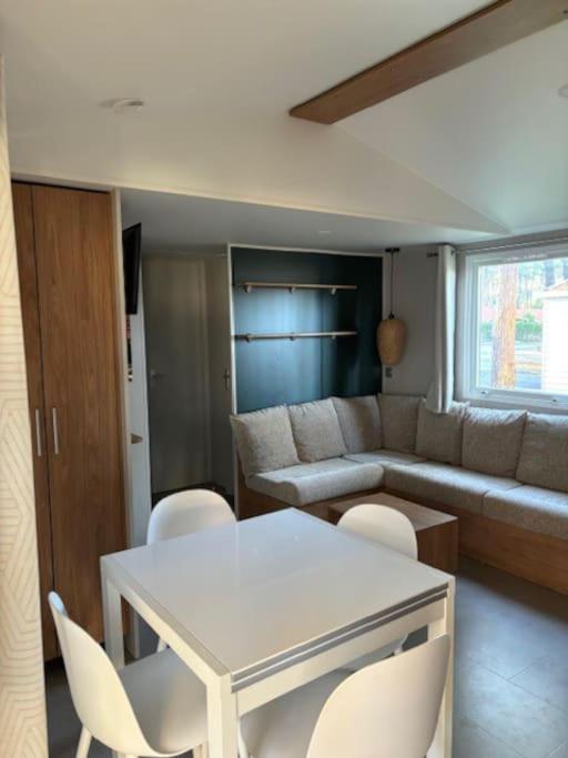 G02 Mobil-home gamme prestige aux Oyats 4 étoiles - Mobile Home - 14