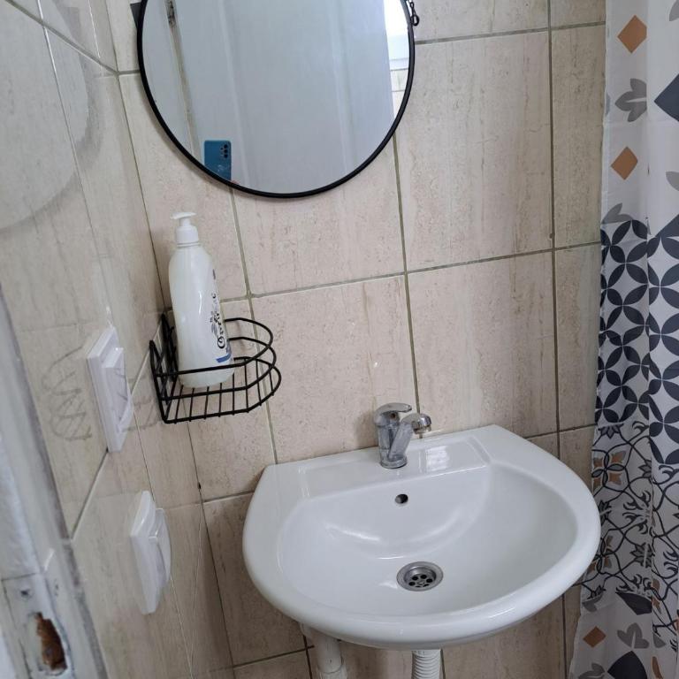 Tinina Basta - Deluks Dvokrevetna Soba sa Bračnim Krevetom i Pogledom na More - 17