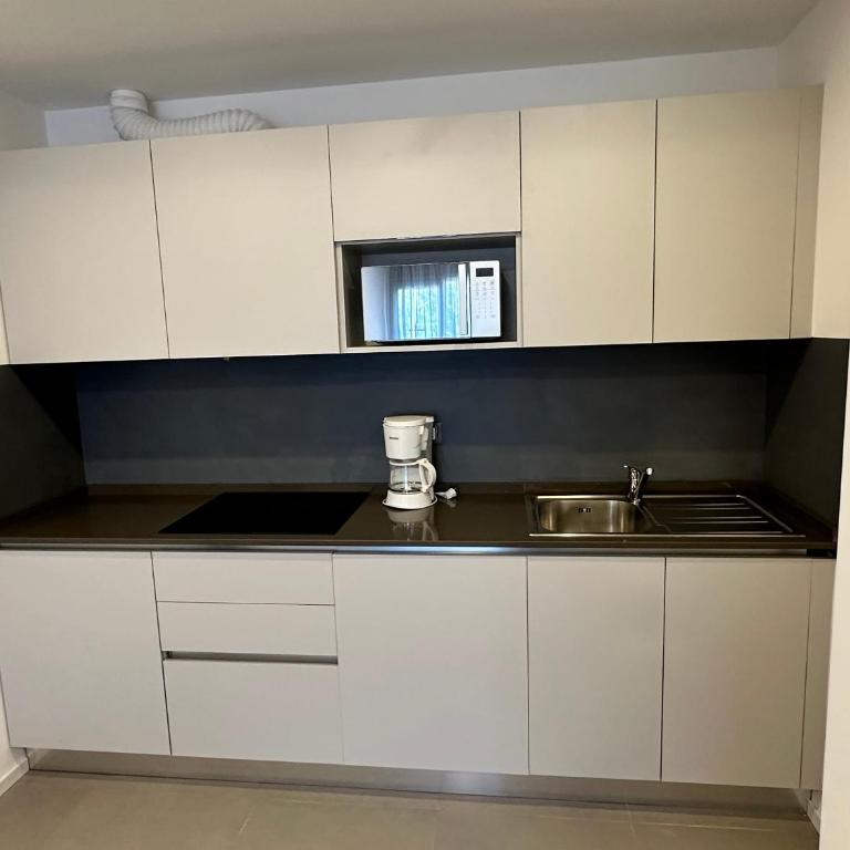 Nuovo condominio con piscina e garage - Appartamento Deluxe con 1 Camera da Letto - 9