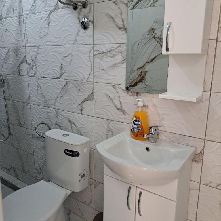 Tinina Basta - Deluks Dvokrevetna Soba sa Bračnim Krevetom i Pogledom na More - 13
