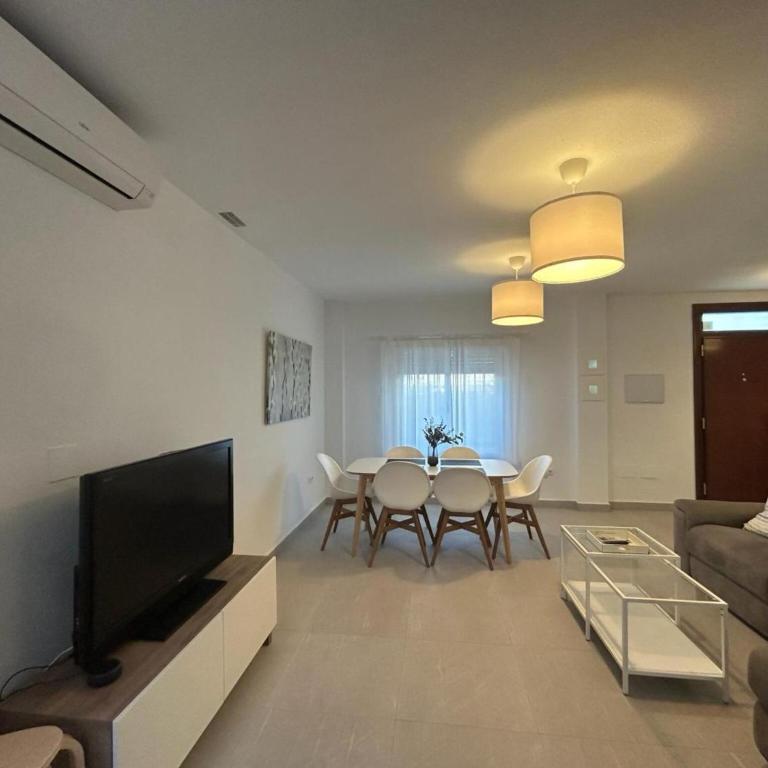 Casa de playa los Alamos Andra - Four-Bedroom House - 13