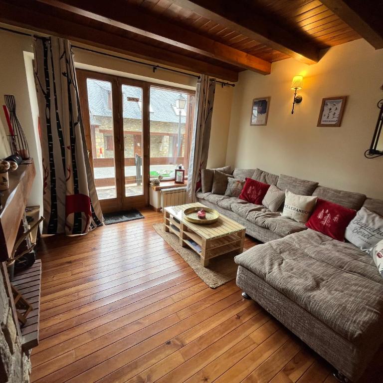 Charme et confort au pied des pistes - Two-Bedroom Apartment - 9