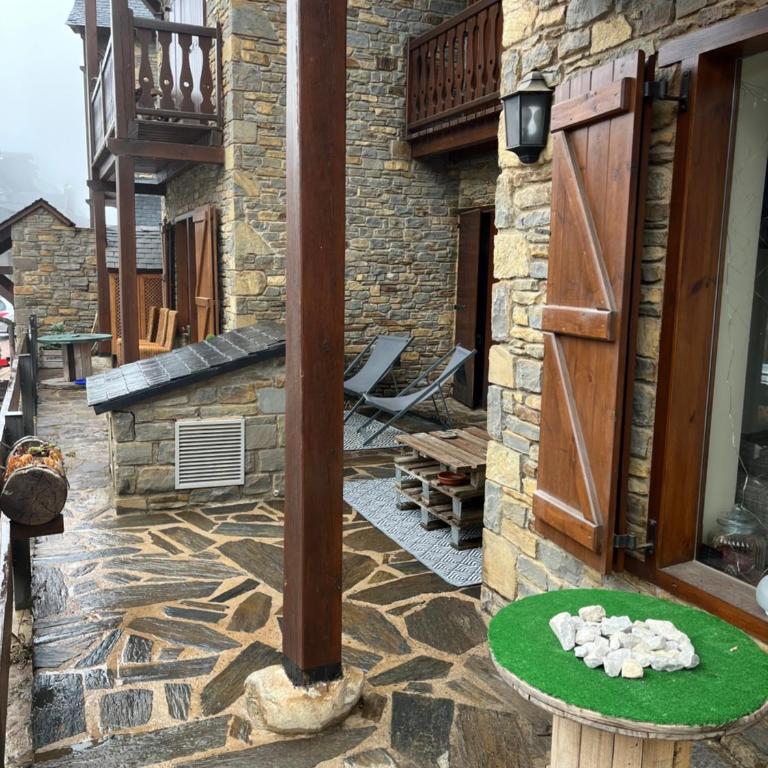 Charme et confort au pied des pistes - Two-Bedroom Apartment - 13