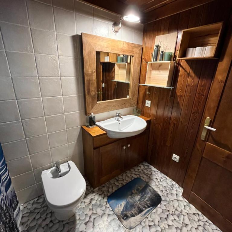 Charme et confort au pied des pistes - Two-Bedroom Apartment - 16