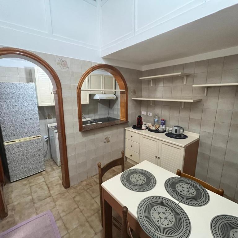 Ercoles House - Appartamento con 2 Camere da Letto - 30
