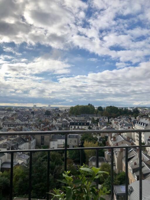 Magnifique Appartement Centre-Ville Tours - Three-Bedroom Apartment - 11