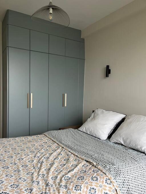 Magnifique Appartement Centre-Ville Tours - Three-Bedroom Apartment - 13