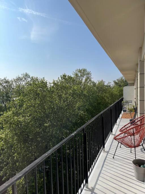 Magnifique Appartement Centre-Ville Tours - Three-Bedroom Apartment - 16