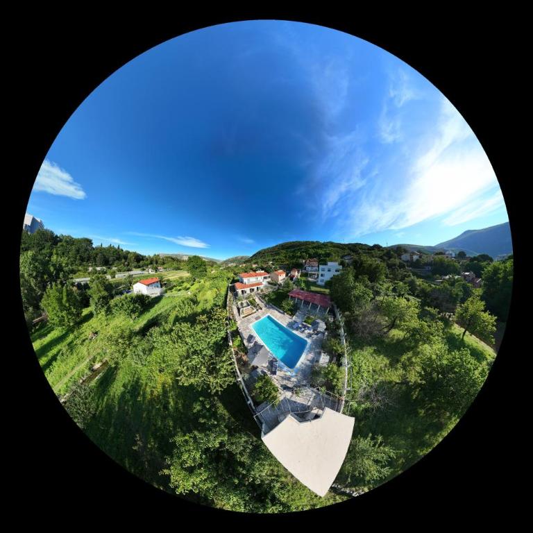 Pool House Maslina - Three-Bedroom Apartment - 1