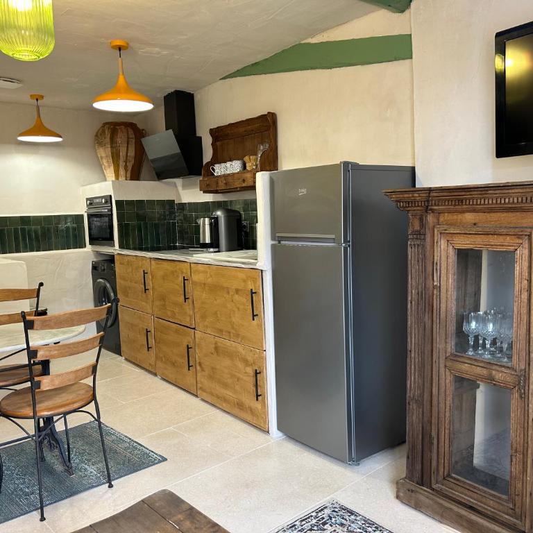 Appartement Lumineux Intra-muros, calme - Apartment mit 1 Schlafzimmer - 11