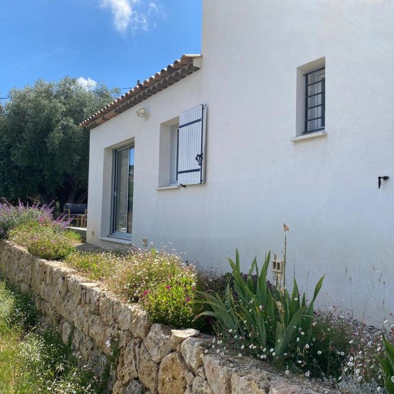 Villa aux oliviers, climatisation, piscine et barbecue - Maison 3 Chambres - 16