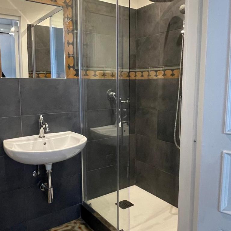 DonnaFrancaFlorio - Luxury Quadruple Room - 7