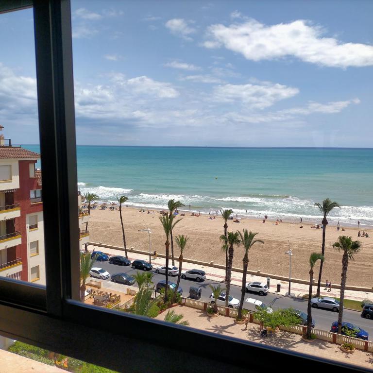 Apartamento primera linea con piscina y parking. - Apartamento de 2 dormitorios - 6